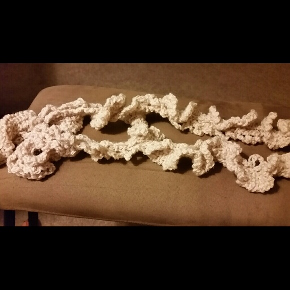 Scarf - Picture 1 of 2