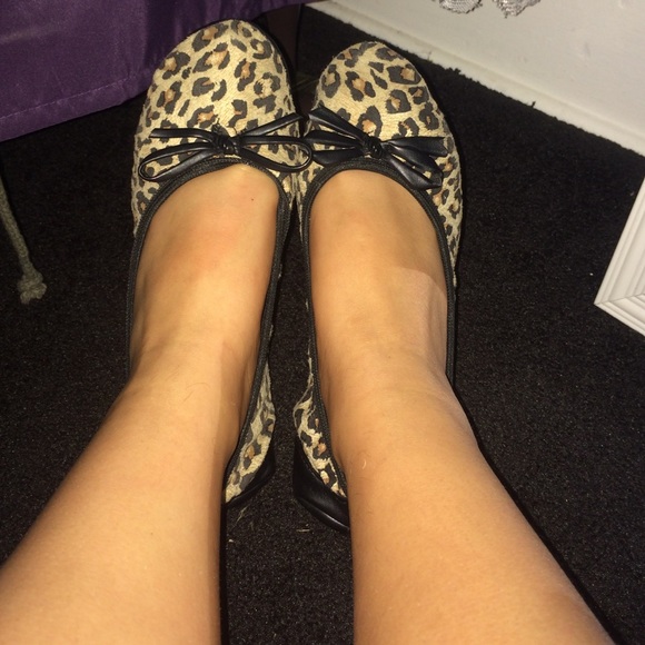 cheetah scrunch up flats - Picture 2 of 4