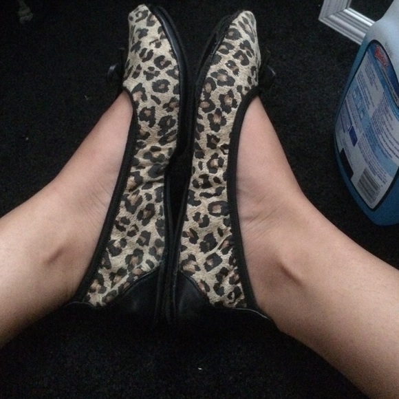 cheetah scrunch up flats - Picture 3 of 4