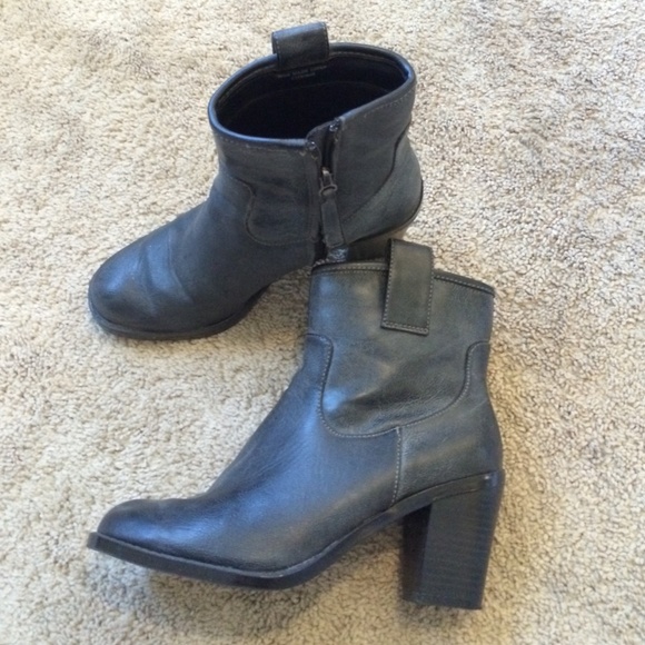 NEW YORK TRANSIT short boots