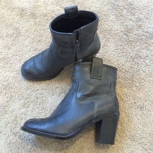 NEW YORK TRANSIT short boots