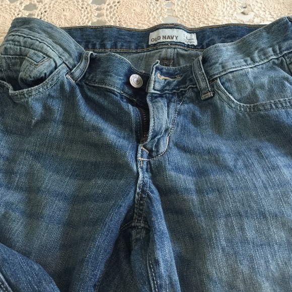 Old navy Capri pants - Picture 2 of 3