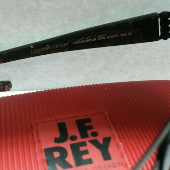 100% authentic sunglasses - Picture 2 of 4