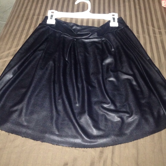 Leather skirt