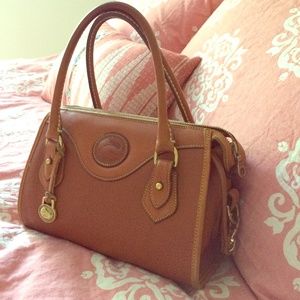 Vintage Dooney & Bourke!!
