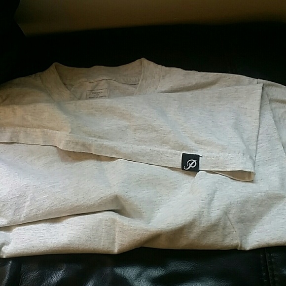 Primitive shirt - Picture 3 of 3