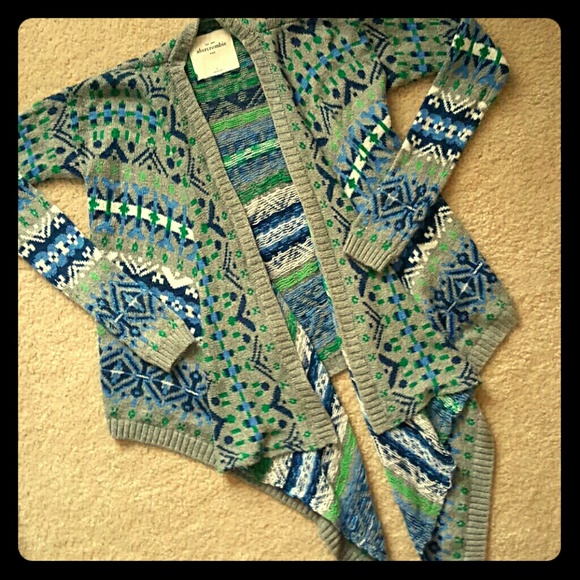 Abercrombie Kids Patterned Sweater!