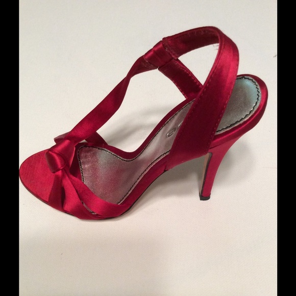 AUTHENTIC ❤️BEBE❤ ️Red Satin Heels - Picture 2 of 4