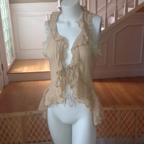 Cute Ruffle cover up