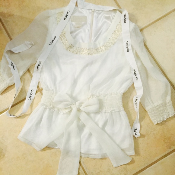 Chanel ribbon & Naomi top