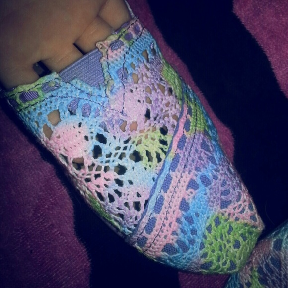 Shoes - Picture 2 of 3