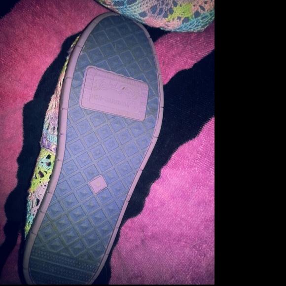 Shoes - Picture 3 of 3
