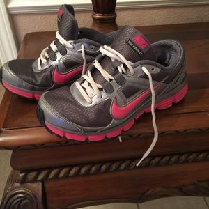 Nike Dual Fusion Tennis Shoes