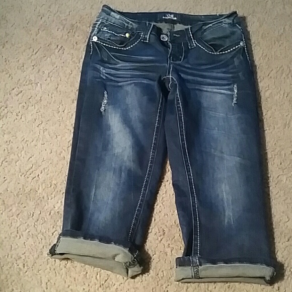 Denim capris - Picture 2 of 3