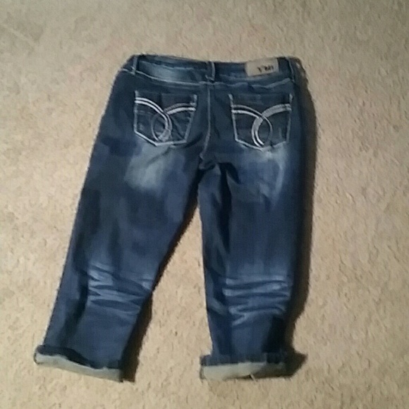 Denim capris - Picture 3 of 3