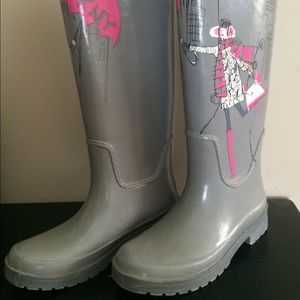 Rain boots