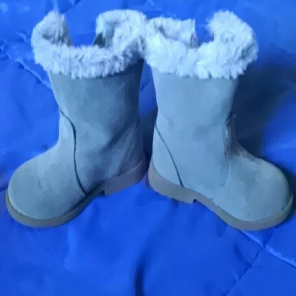 Boots - Picture 2 of 3