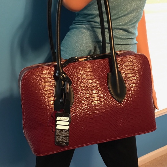 PLUM RED 36CM ITALIAN LEATHER BAG - Picture 1 of 4