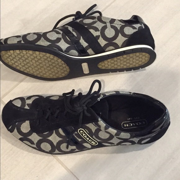 🚫SOLD🚫👟Authentic Coach shoes - Picture 4 of 4