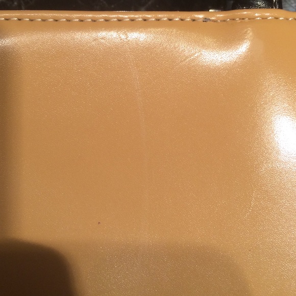 Authentic Gucci handbag - Picture 3 of 4