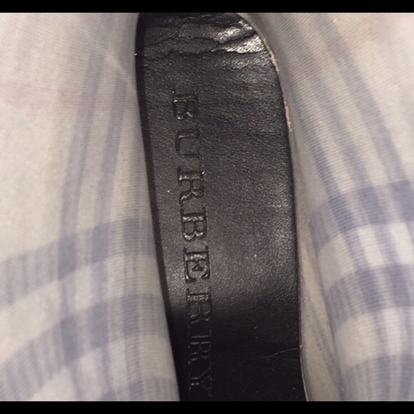 Burberry rain boots - Picture 2 of 3