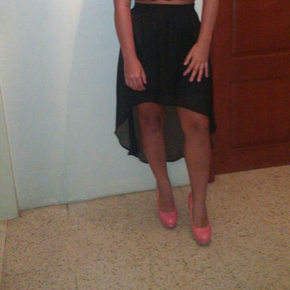 Black skirt