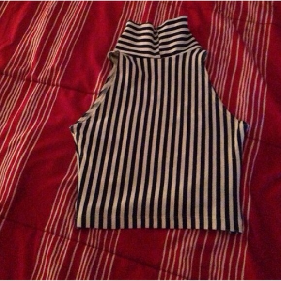American Apparel crop top