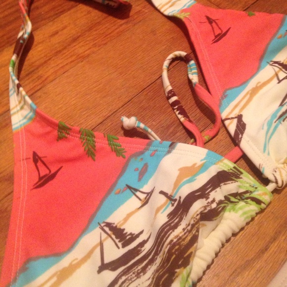 👙 - Picture 3 of 3