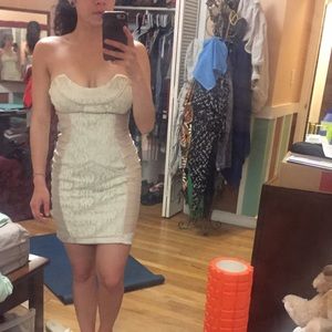 Strapless dress great a weeding or baby shower !