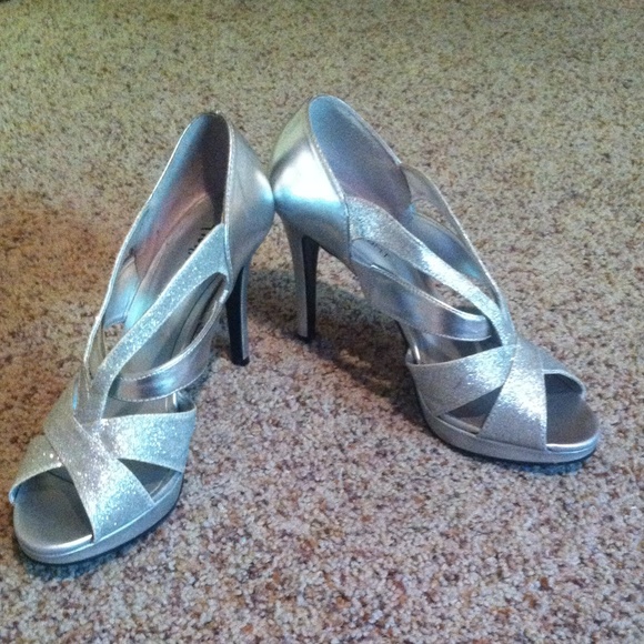 Silver Glitter High Heals