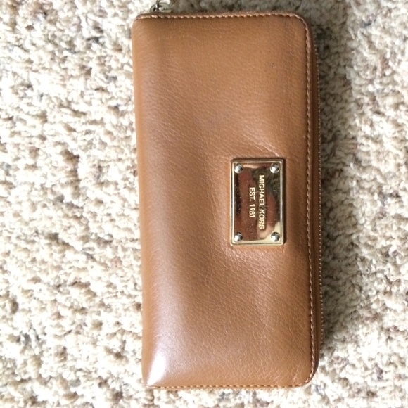 Michael Kors wallet