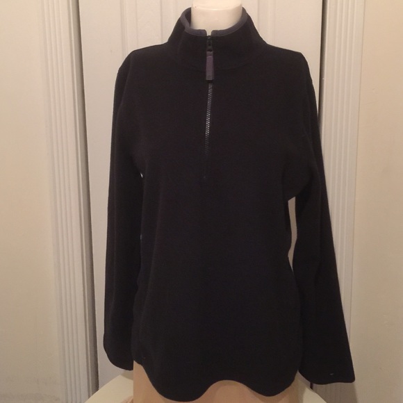Old Navy black and grey fleece sweater