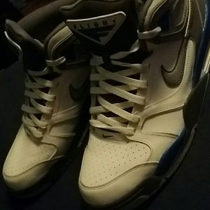 Nike Flight