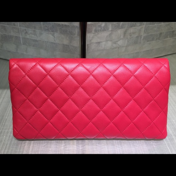 SOLD - Chanel 2015 Beauty Foldover Clutch - Picture 2 of 4