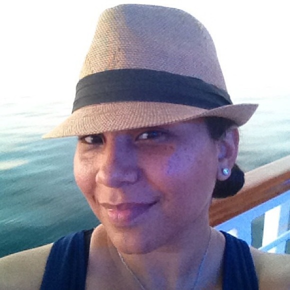 ❤️❤️Meet The Seller!❤️❤️ - Picture 4 of 5