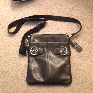 *~*~*~* Coach Leather Crossbody*~*~*~