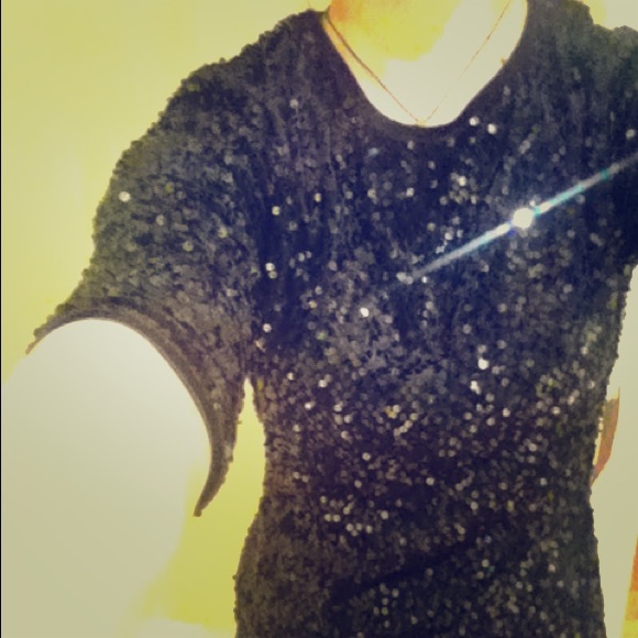 Black sequinned dress - Picture 1 of 2