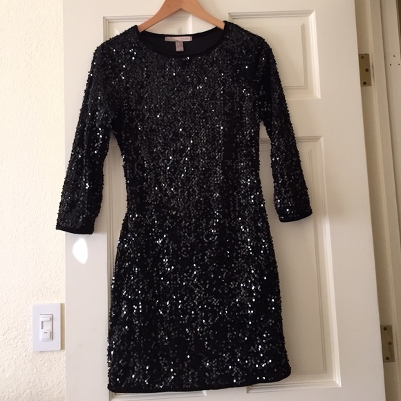 Black sequinned dress - Picture 2 of 2