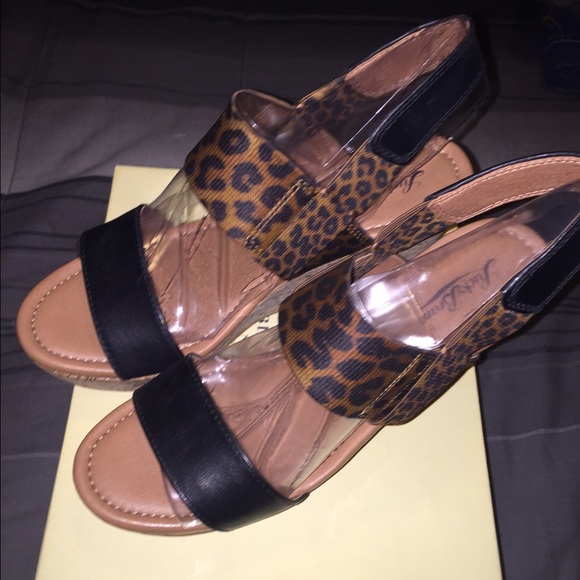 Lucky Brand Cheetah print wedge sandal - Picture 3 of 4