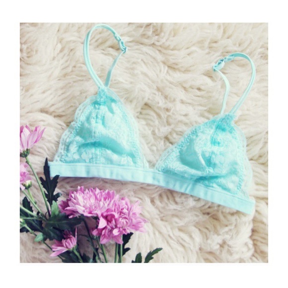 Accessories - • Mint Lace Bralette •