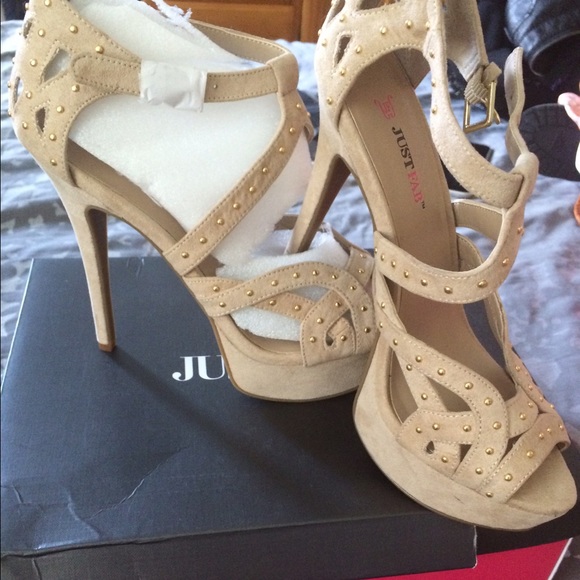JustFab Shoes - SOLD NWT Just Fab Nude heels