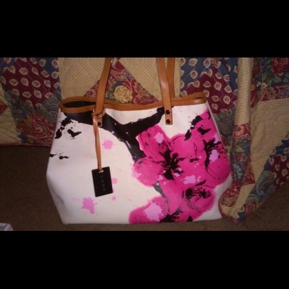 Brand: L.A.M.B purse