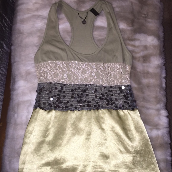 Cute BKE Boutique Razor Back Dressy Tank Size S
