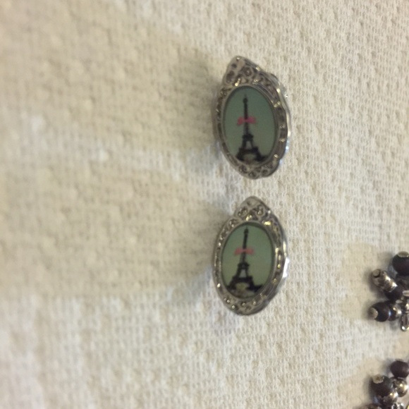 Earring bundle - Picture 2 of 2