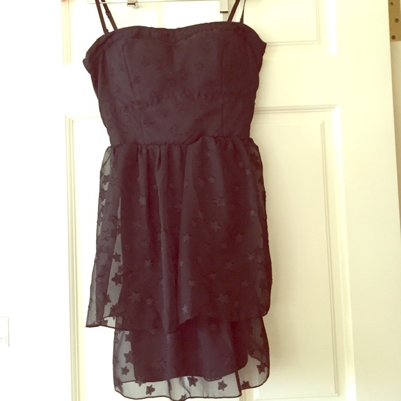 Black dress with stars - Picture 1 of 2