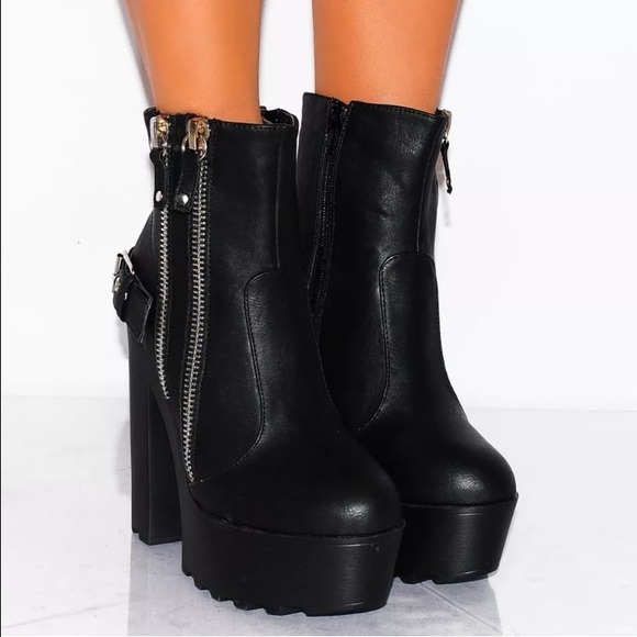 Chunky heels ankle boots