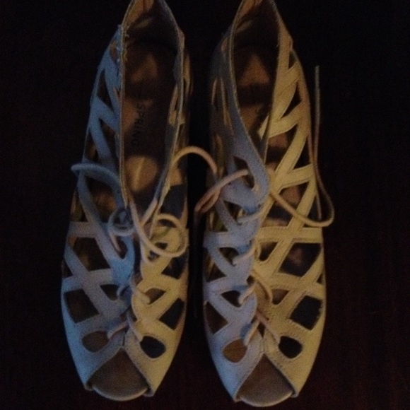 Call it spring wedges