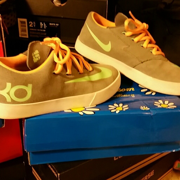 KDs - Picture 2 of 2