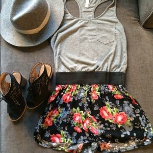 Cute floral romper!