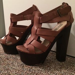 Steve Madden brown heels